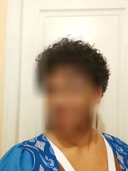 Amina, 37