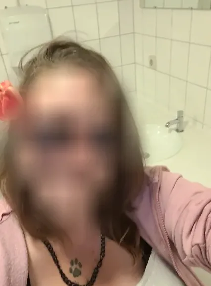 Benthe, 33
