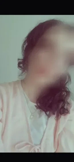 Elif, 27