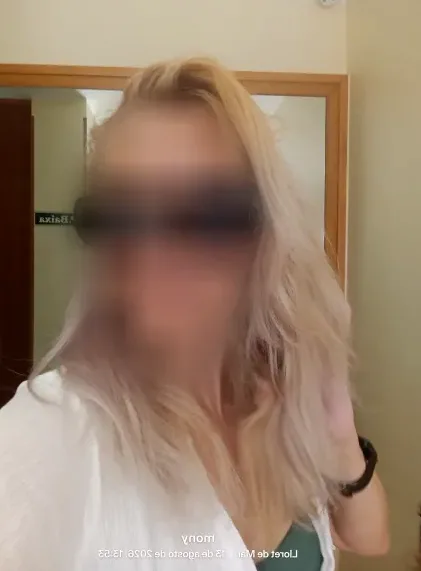 Esmee, 39