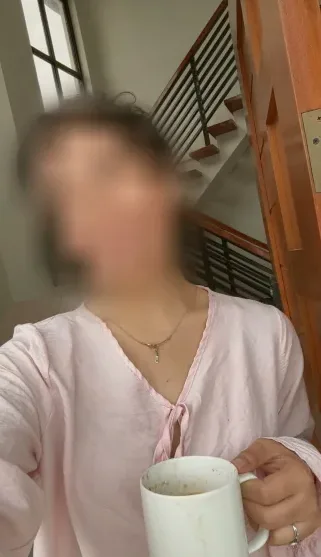 Esmee, 30