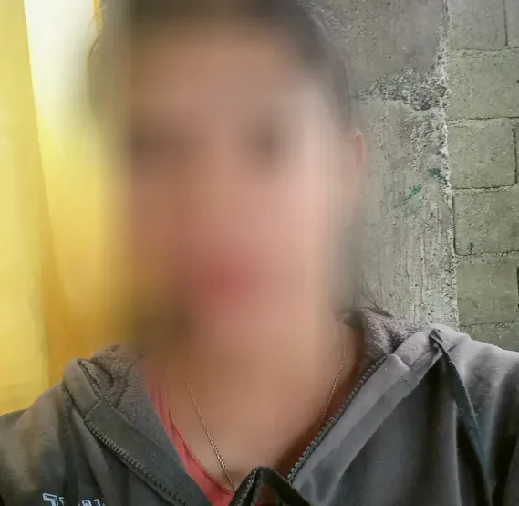 Isabel, 31