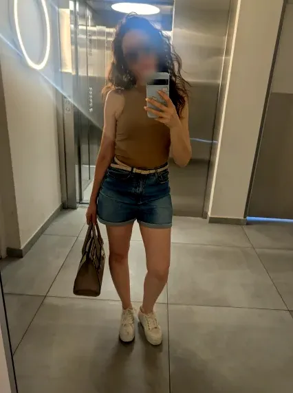 Isabella, 40