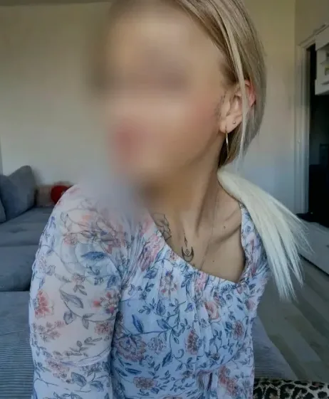 Kim, 21