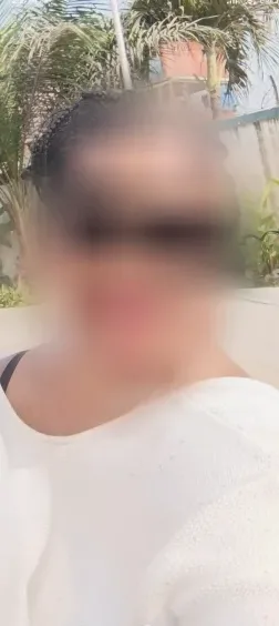 Miranda, 25